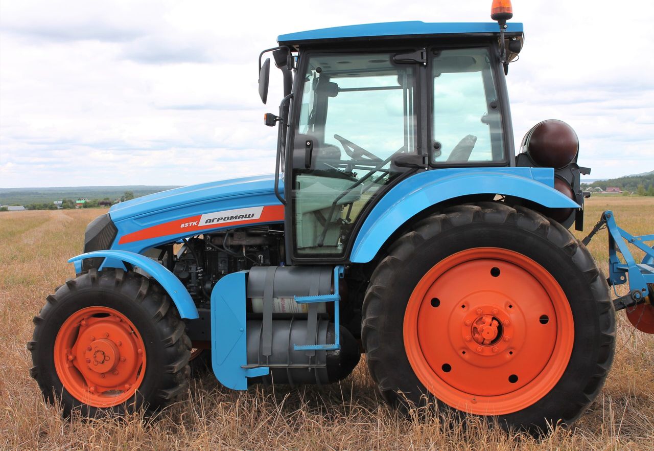 Video: Check out this farmer-sized, gas-powered tractor