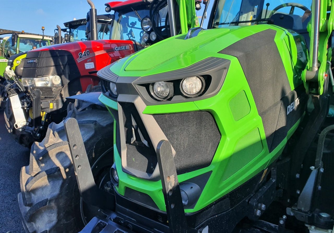 Which tractor ‘brands’ have climbed or fallen…between 2018 and 2019?