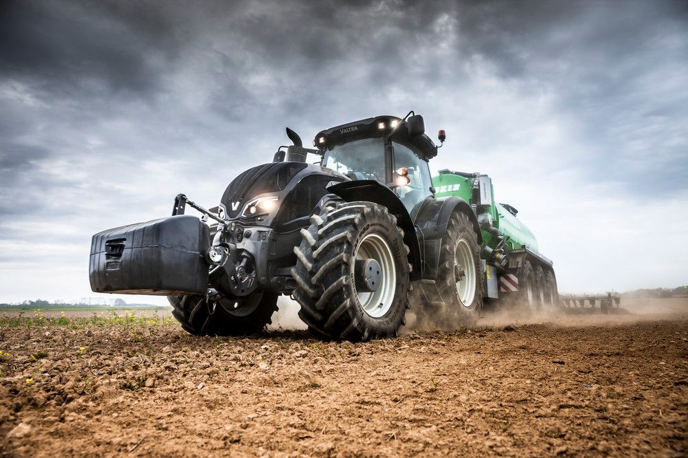 Finnish firm launches 400hp flagship tractor