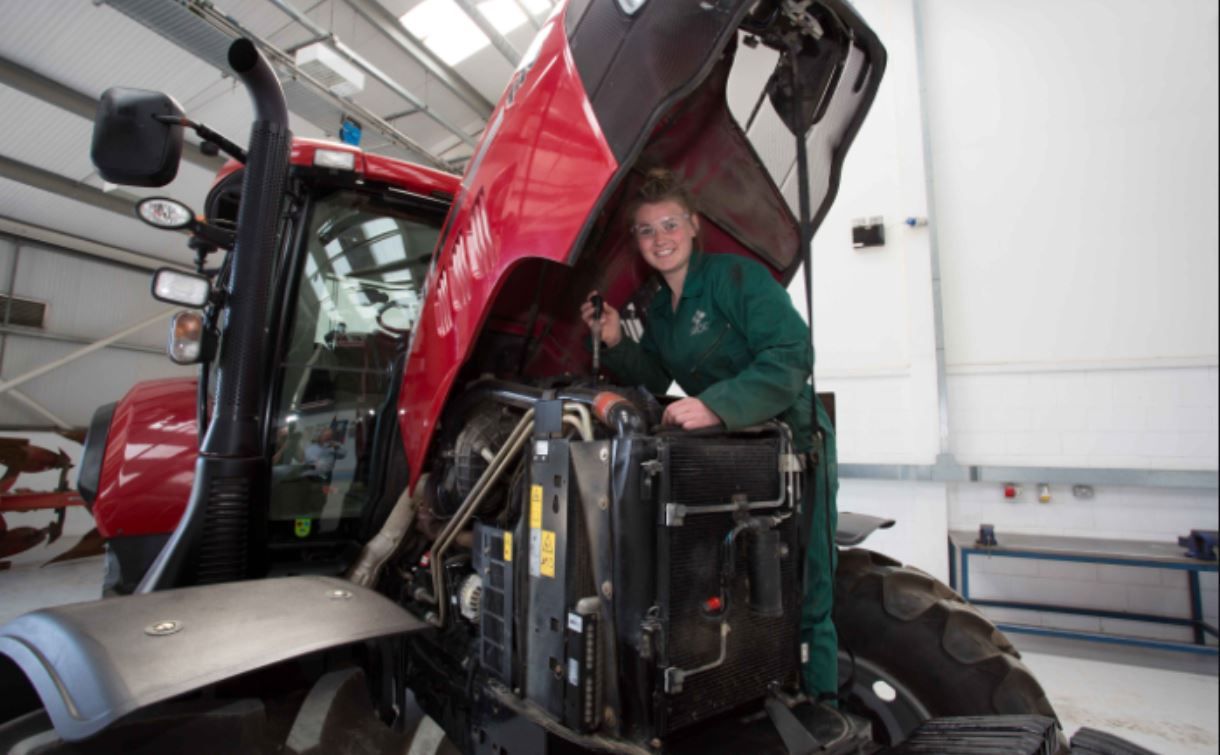 Agricultural colleges to continue online teaching into new academic year