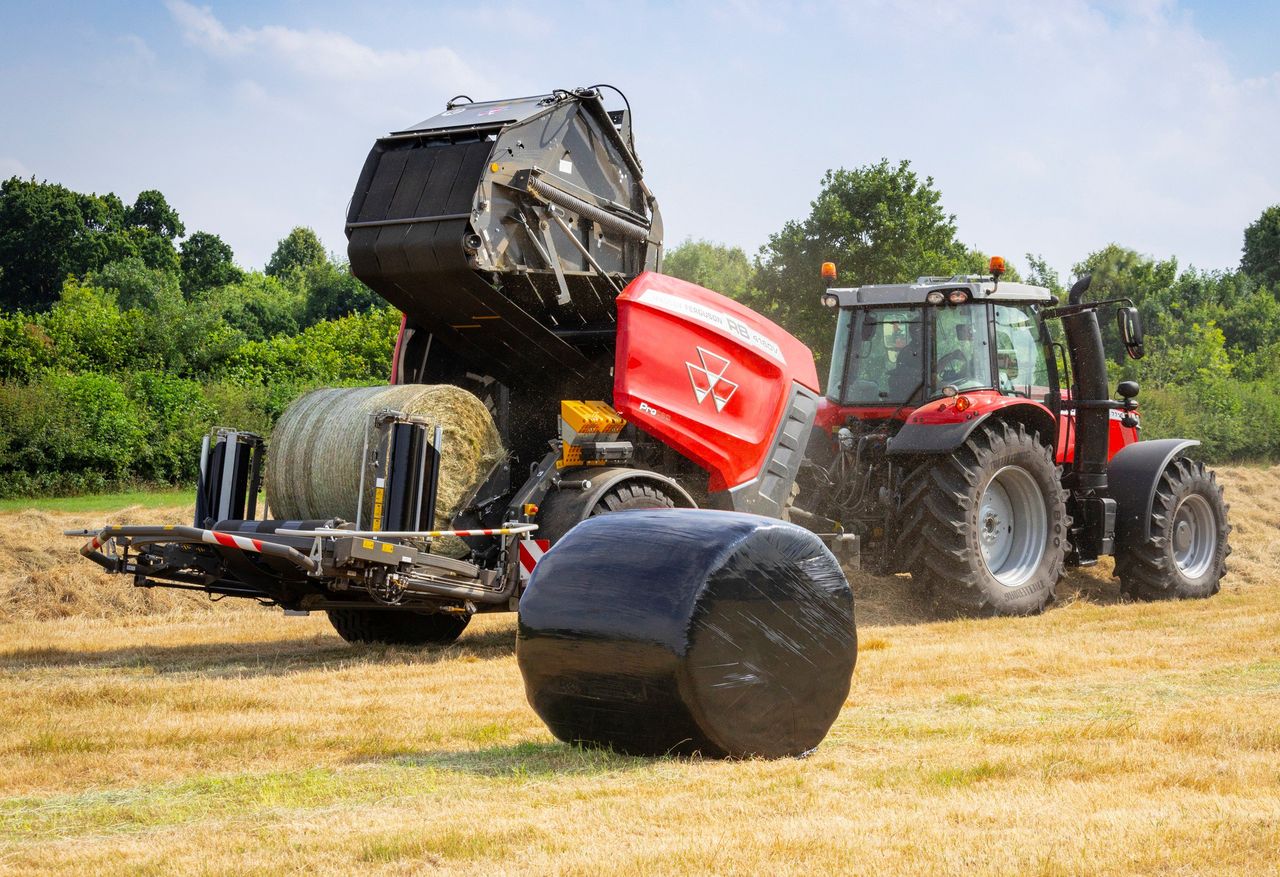 Massey Ferguson ‘combi’ baler-wrapper breaks cover