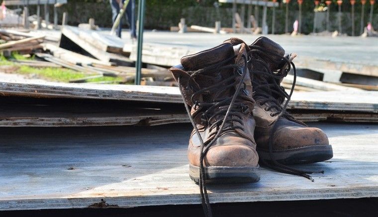 Construction firm fined £150,000 after worker fell through farm building roof