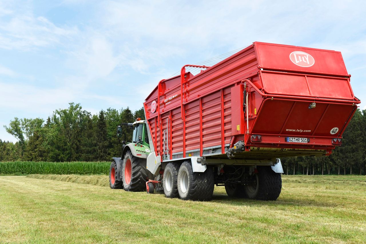 Lely has expanded its Tigo loader wagon range