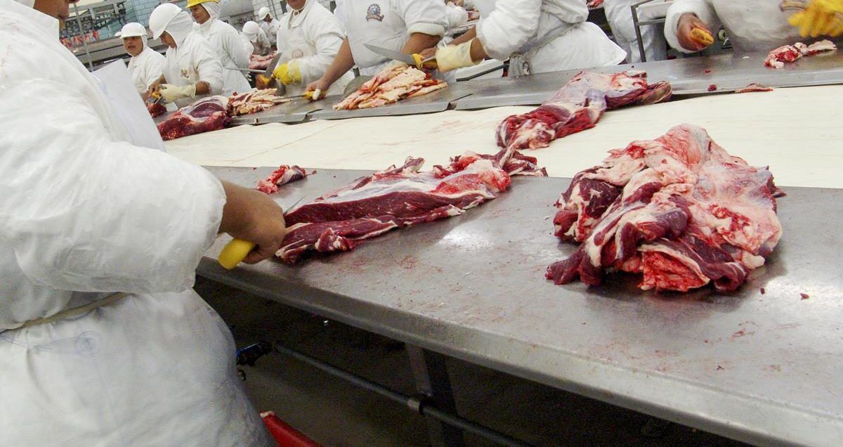 UK meat industry to look to prisoners to help staff shortages
