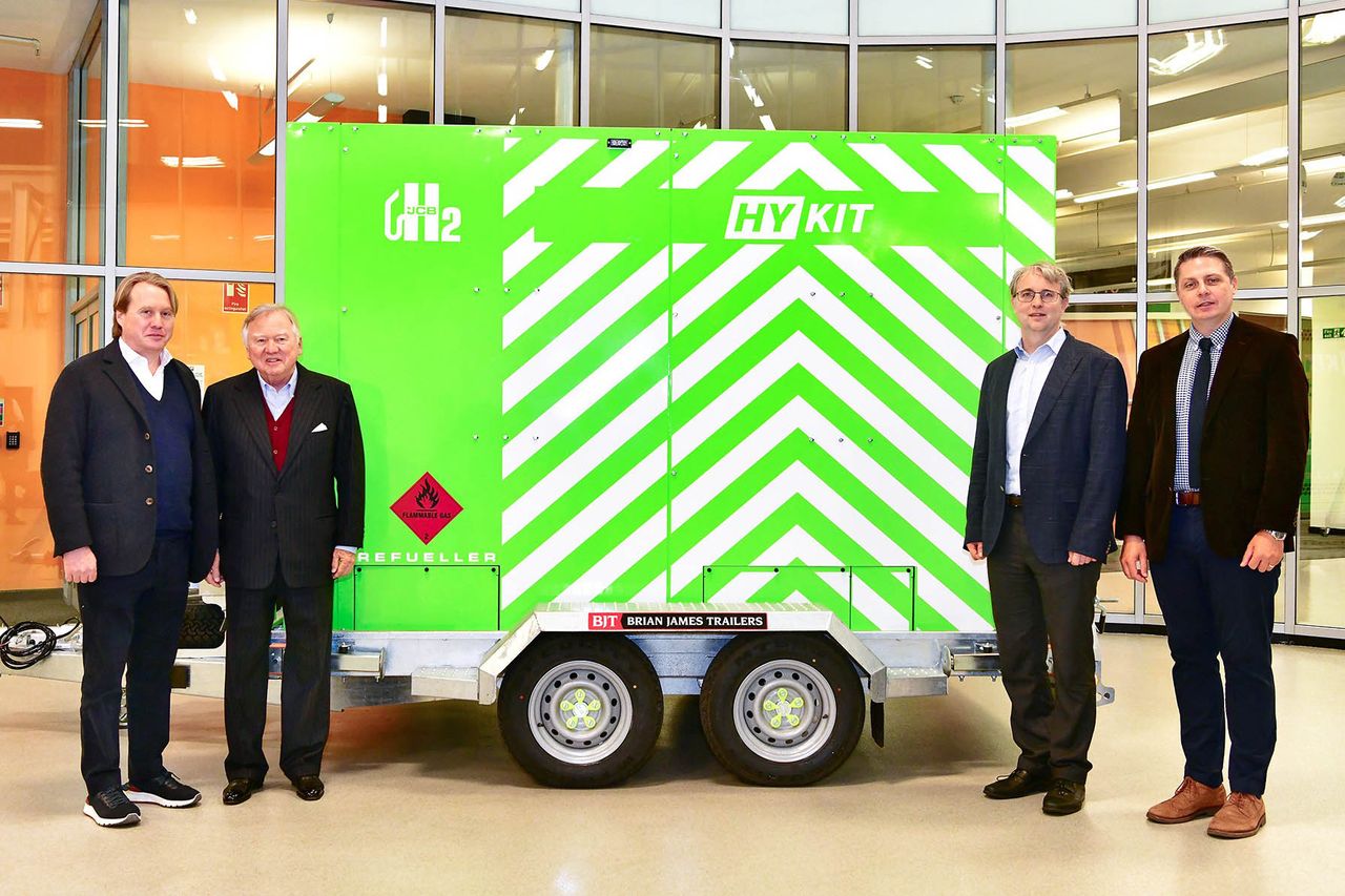 Big leap forward for JCB and hydrogen combustion - Agriland.ie