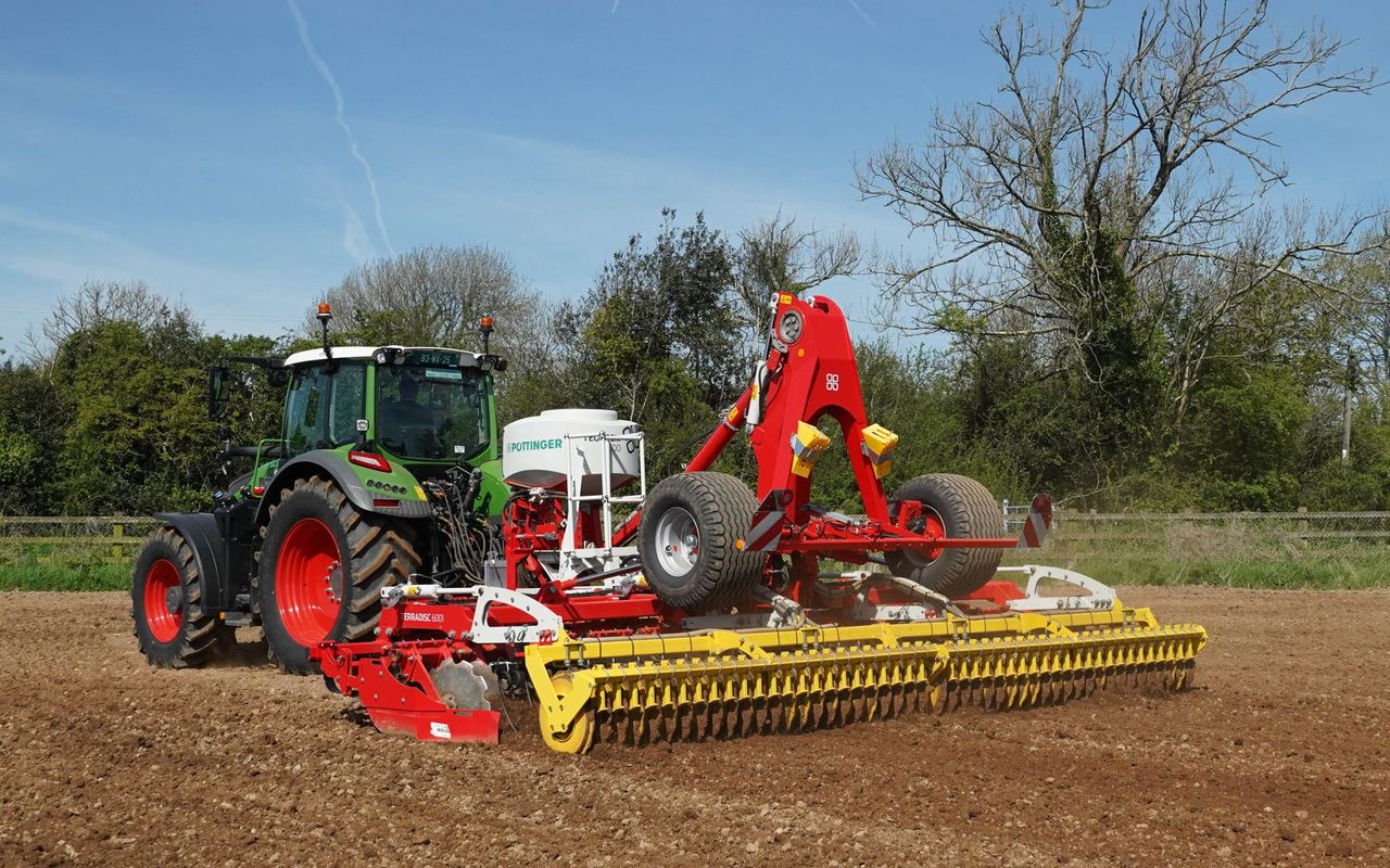 Watch: Pottinger Terradisc well-matched to four-pot Fendt