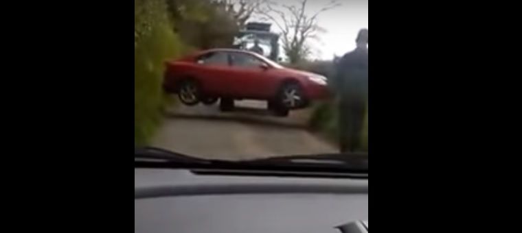 Video: This is why you don't block a farmer's gate!