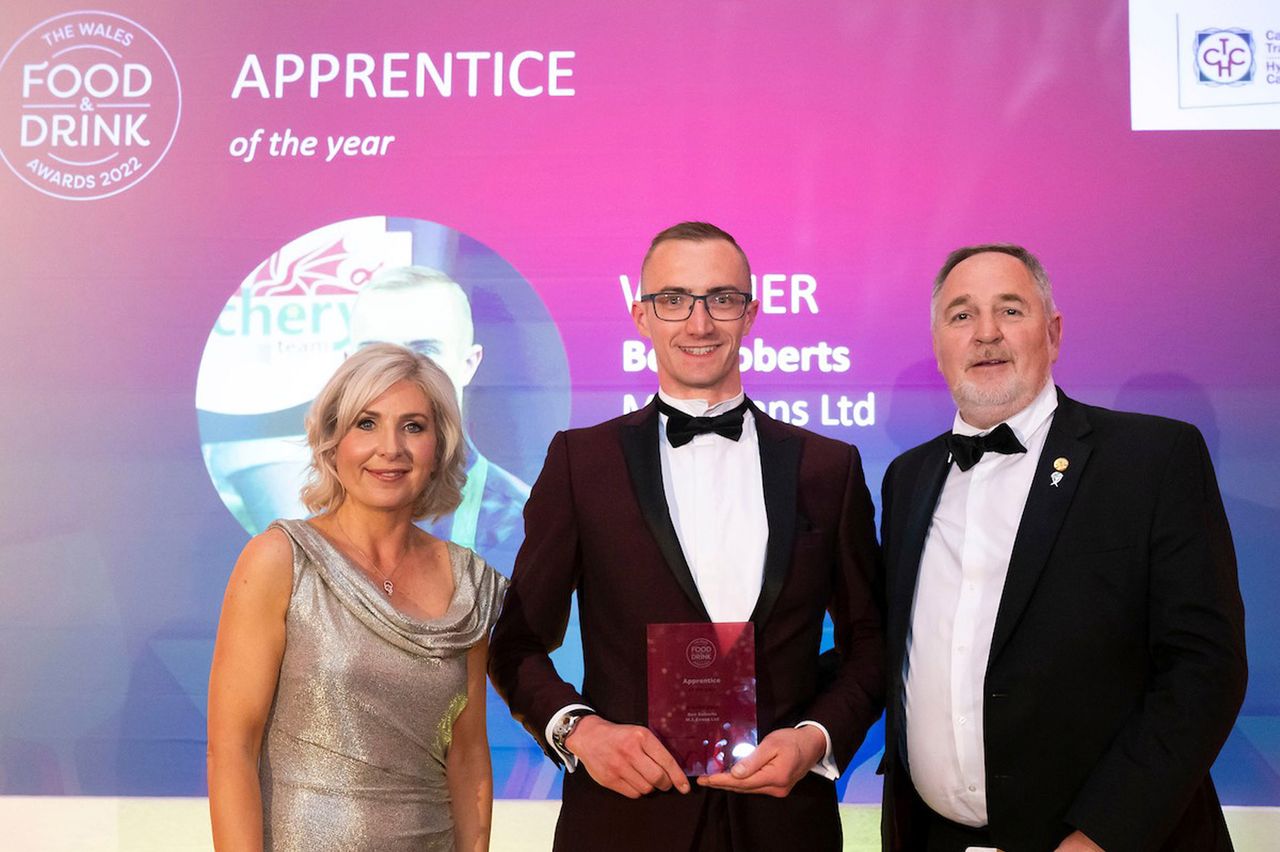 Wales: Overton-on-Dee butcher named Apprentice of the Year