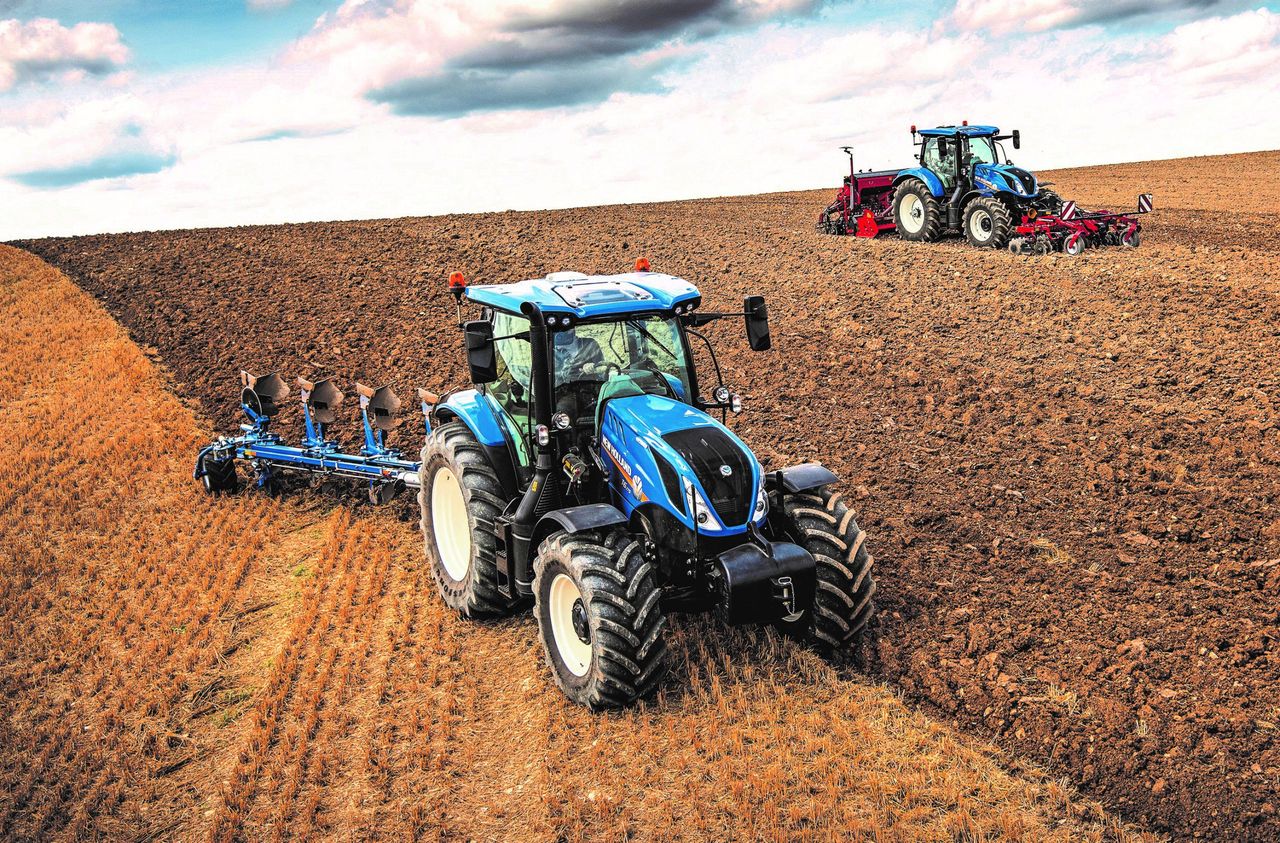 New Holland's 8-speed, double-clutch gearbox wins big