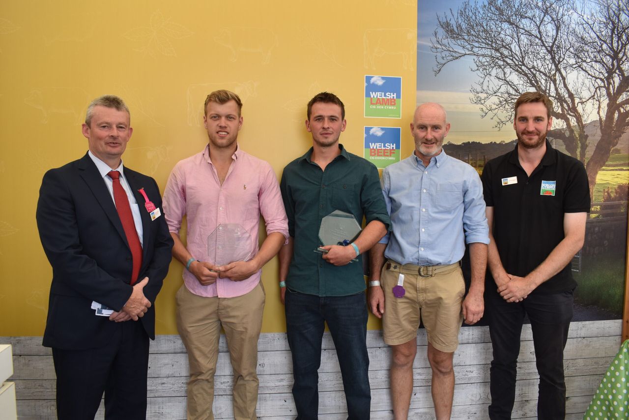 Scholarship open to ambitious agriculturists