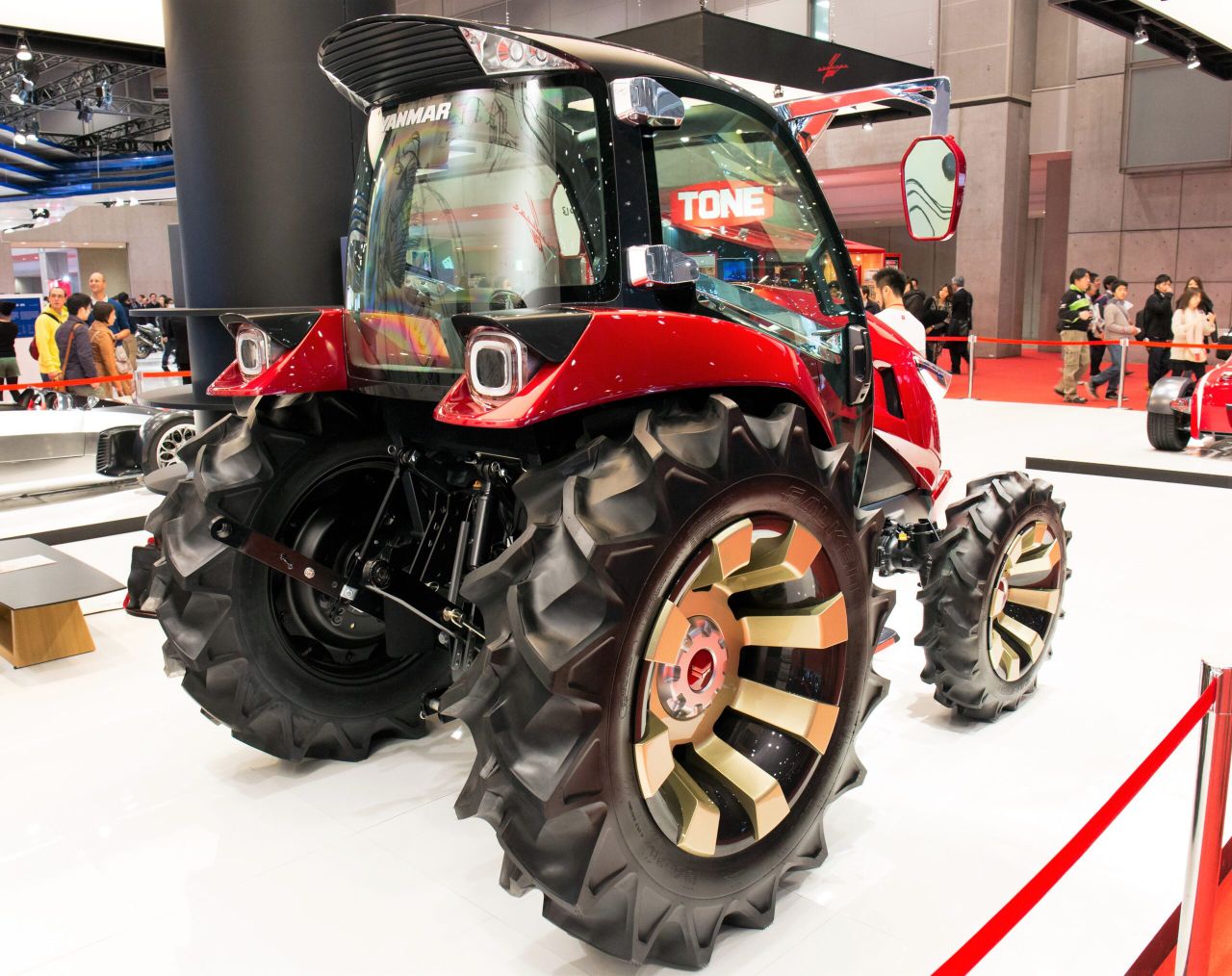 Drive your tractor with a tablet – manned or unmanned
