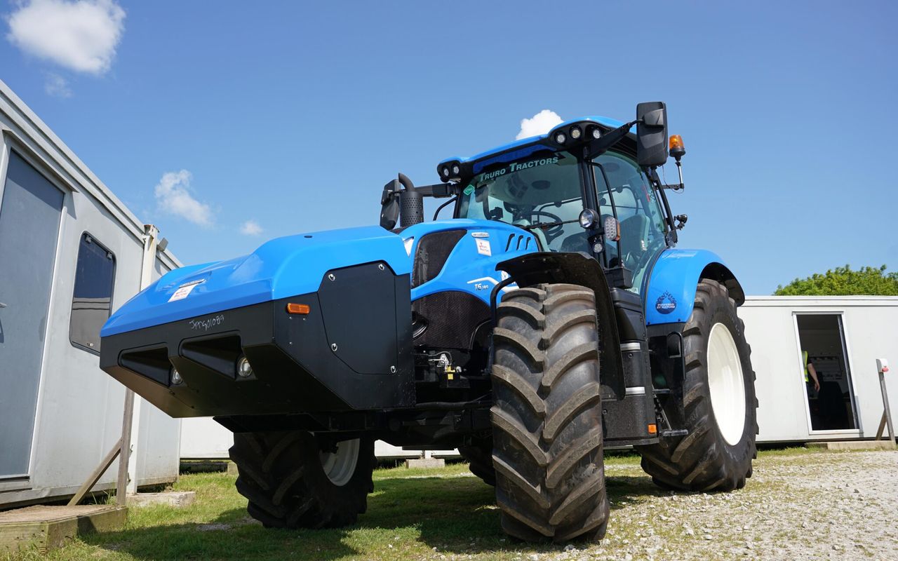 Focus: Harvesting gas from livestock slurry in Cornwall