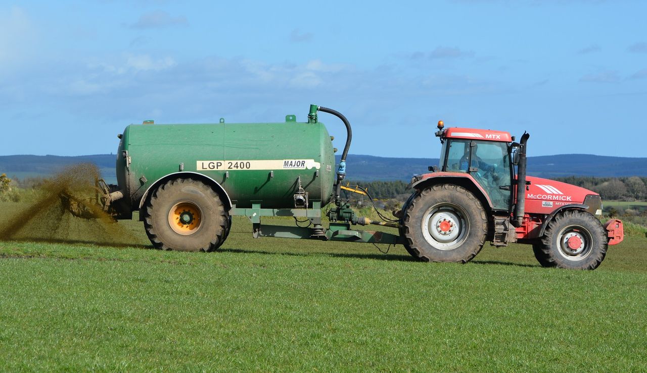 Will this unconventional slurry spreading system escape proposed splash-plate ban?