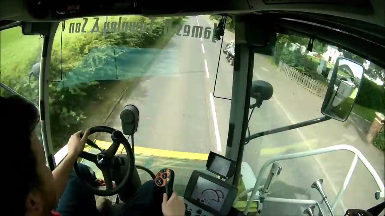 'Large Vehicle Alert System': The answer for combine and forager drivers?