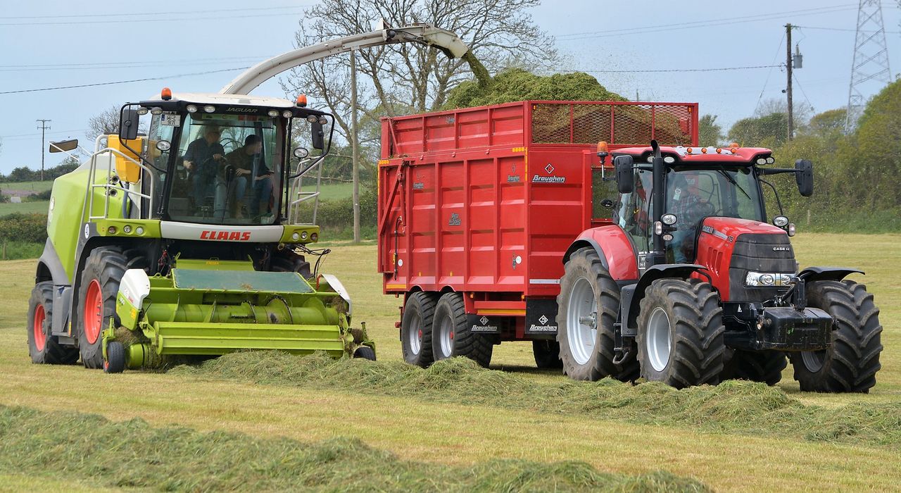 October sales of new tractors in UK below last year's level