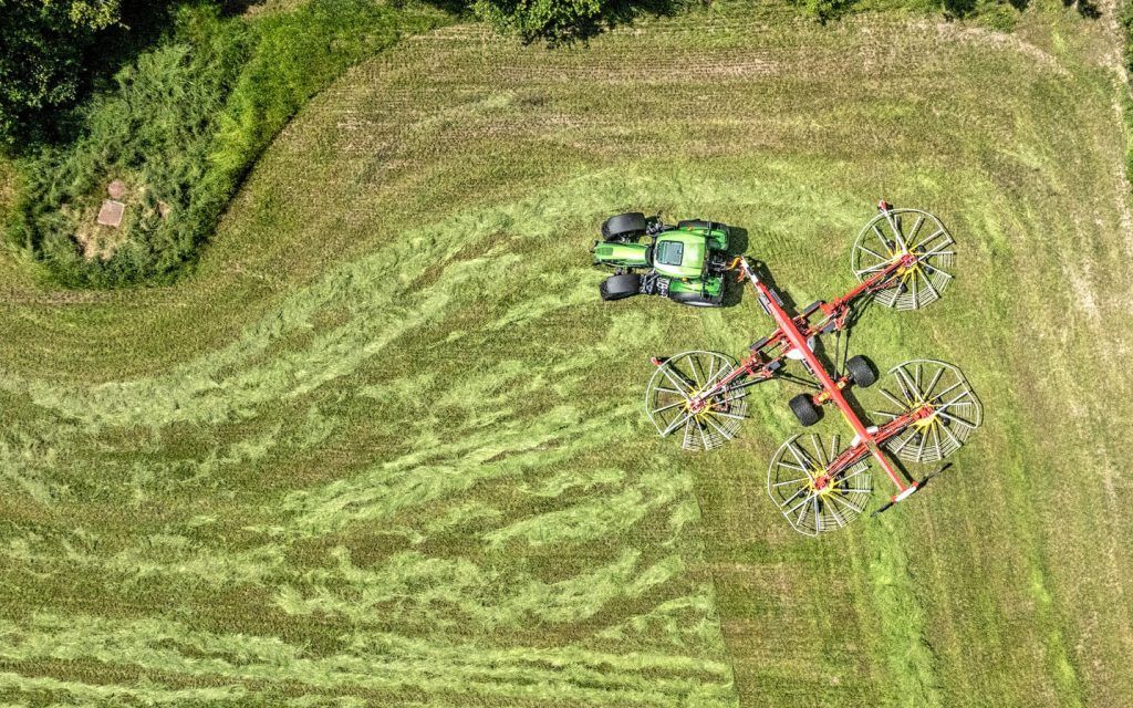 Adjustments can be made to all rotors individually to ensure all ground is covered