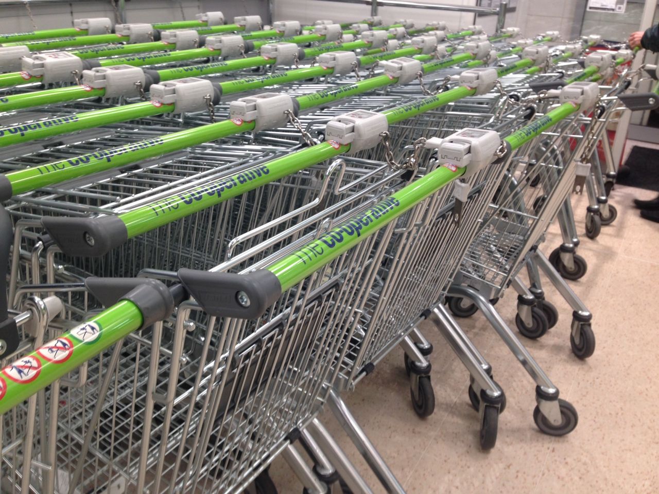Sainsbury's edges ahead of Asda in UK grocery market share