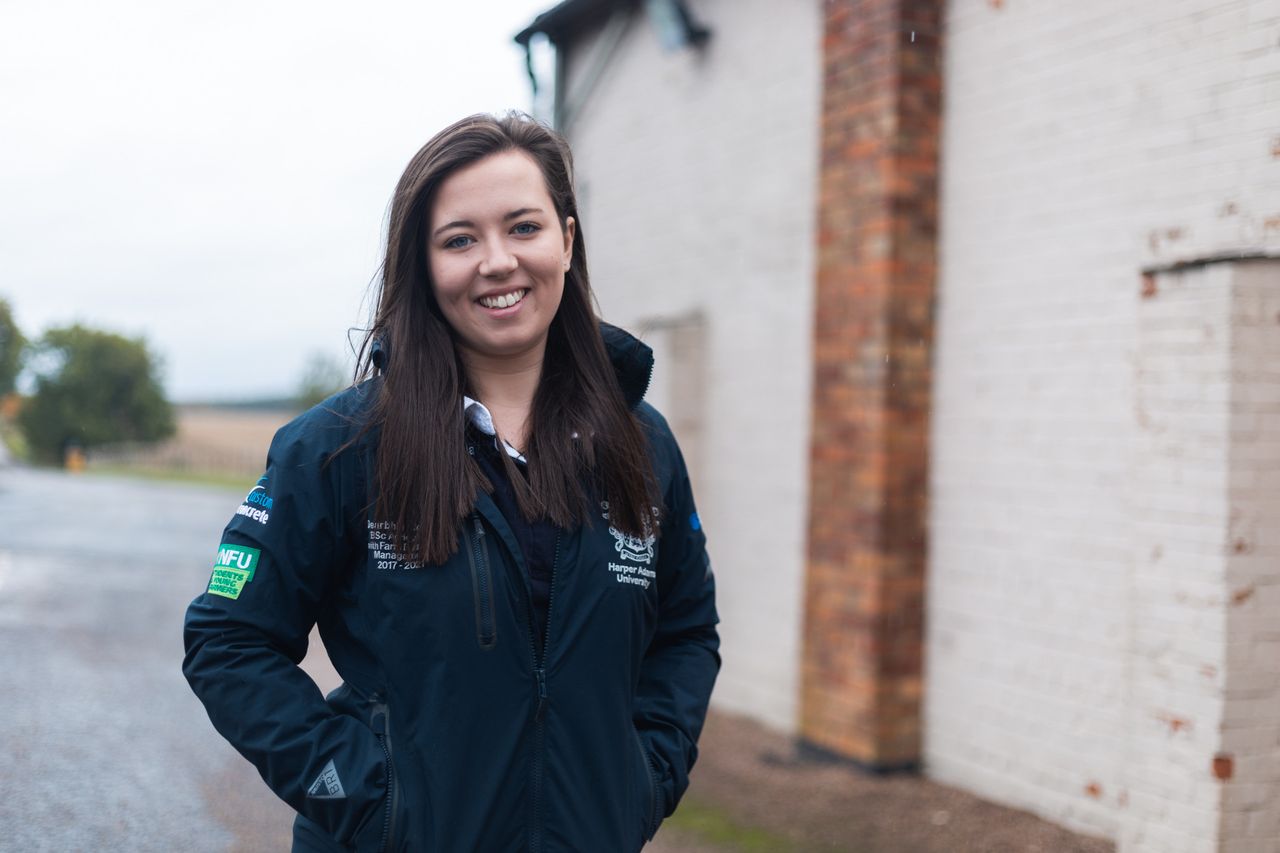Applications open for AHDB’s Pig Industry Scholarship programme