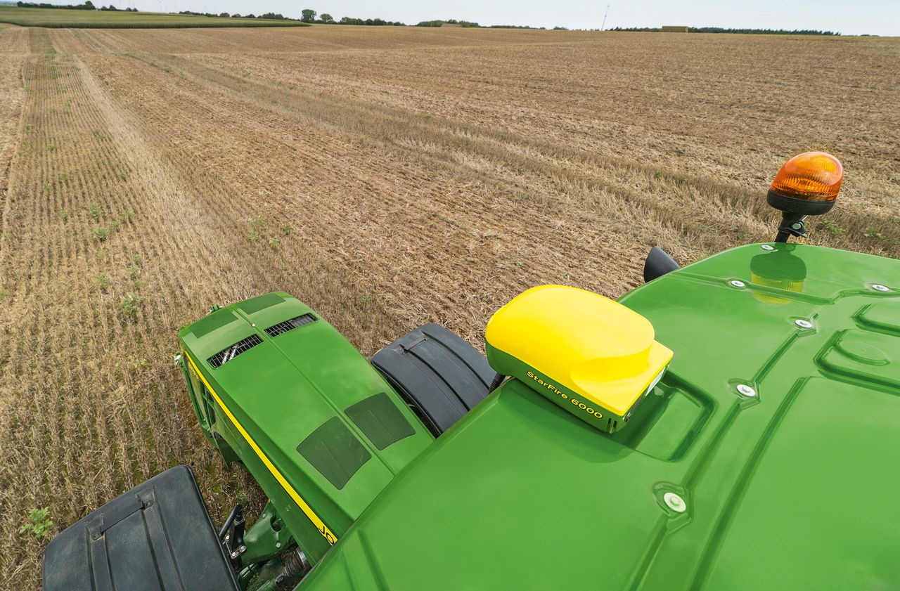 John Deere to set 'new standards' in precision farming