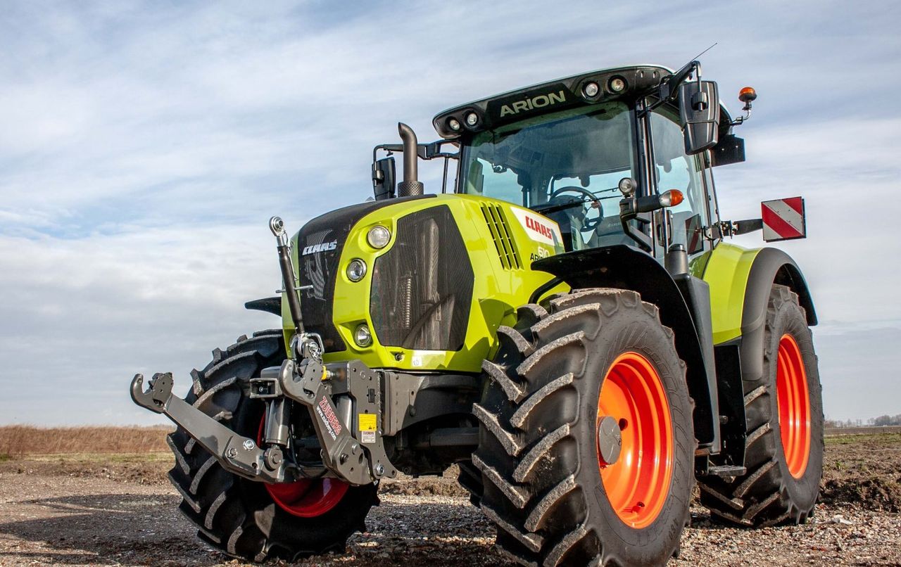 Zuidberg adds Claas front linkage kits to range