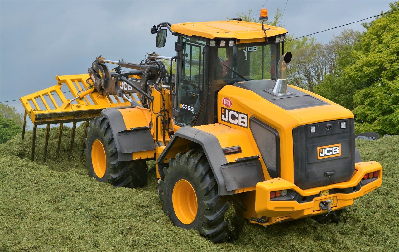 Wheeled loader and backhoe sales are up; telehandlers are down