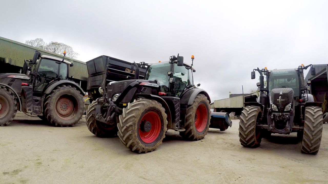 Video: 'Black beauty' Fendt fleet is a familiar sight in the north-west