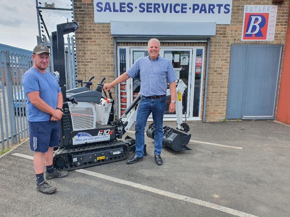 Excavator raffle raises over £20,000 for children’s charity