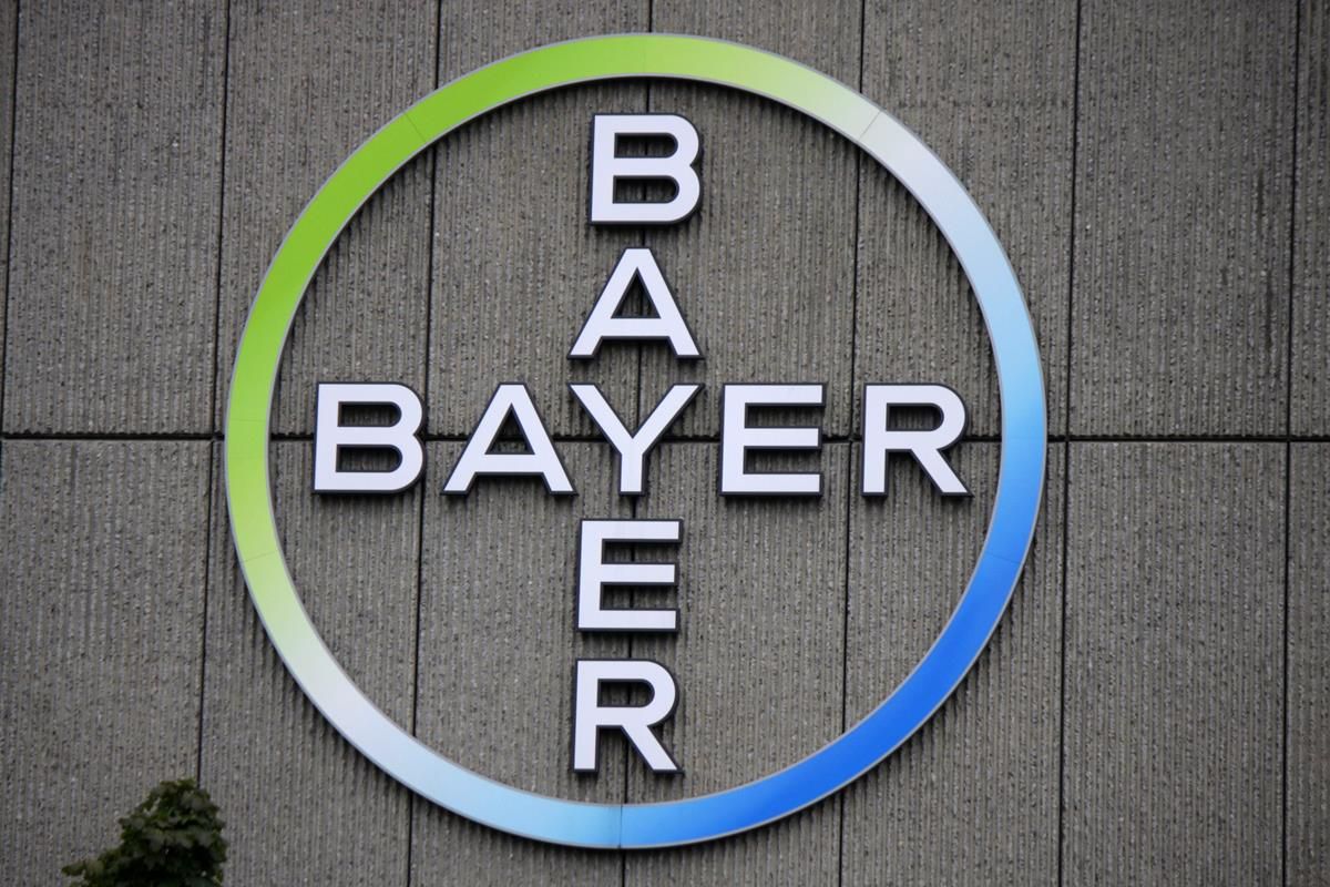 Monsanto agrees to $128 per share takeover offer from Bayer