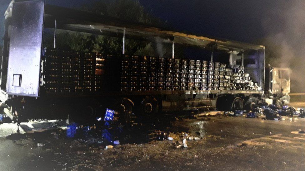 3,000L of milk spilt onto the M40 as truck catches fire