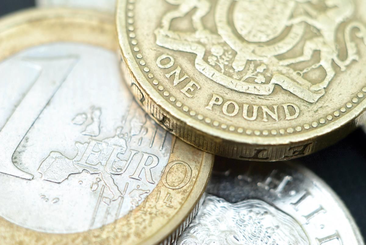 Sterling weakens again as Bank of England cuts interest rates