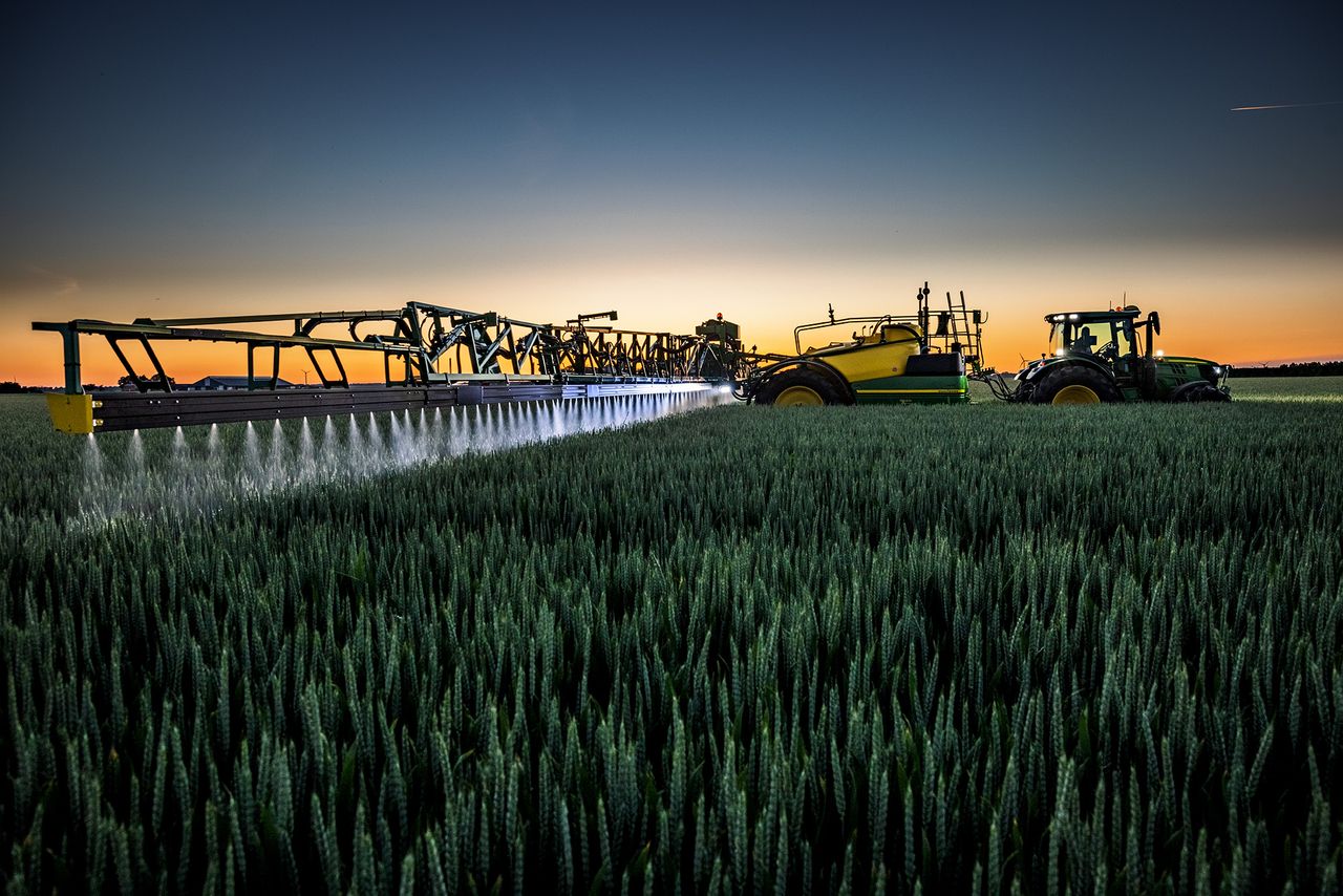 John Deere launches its biggest ever trailed sprayer