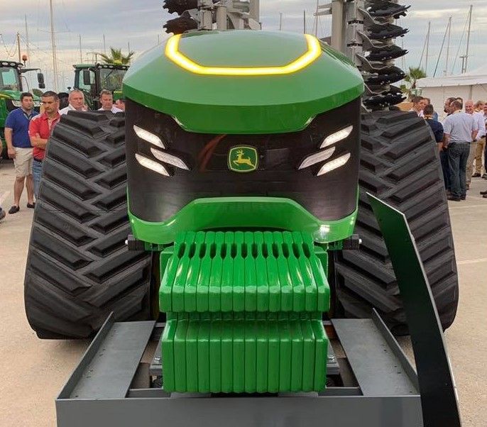 New driver-less ‘concept’ tractor from John Deere breaks cover