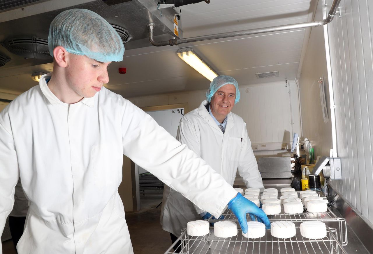 DAERA Minister supports the ‘Milk Your Moments’ campaign