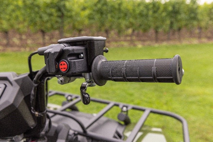 Both the Kodiak and Grizzly feature switchable 2- and 4-wheel drive and diff-lock can be chosen as an option.