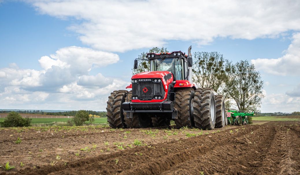 Kirovets gets up to speed with 600hp and CVT