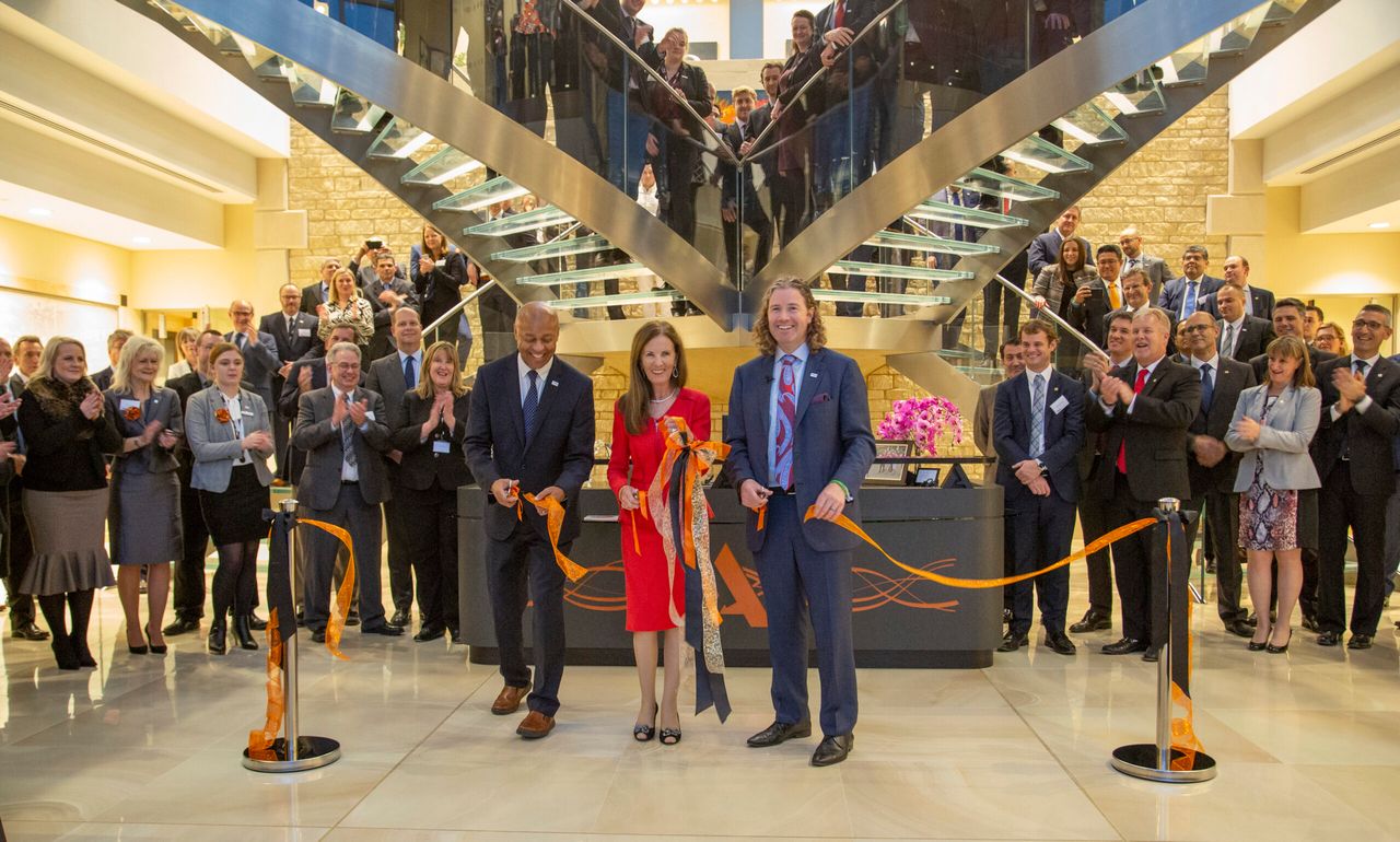 Alltech cuts the ribbon on new UK office