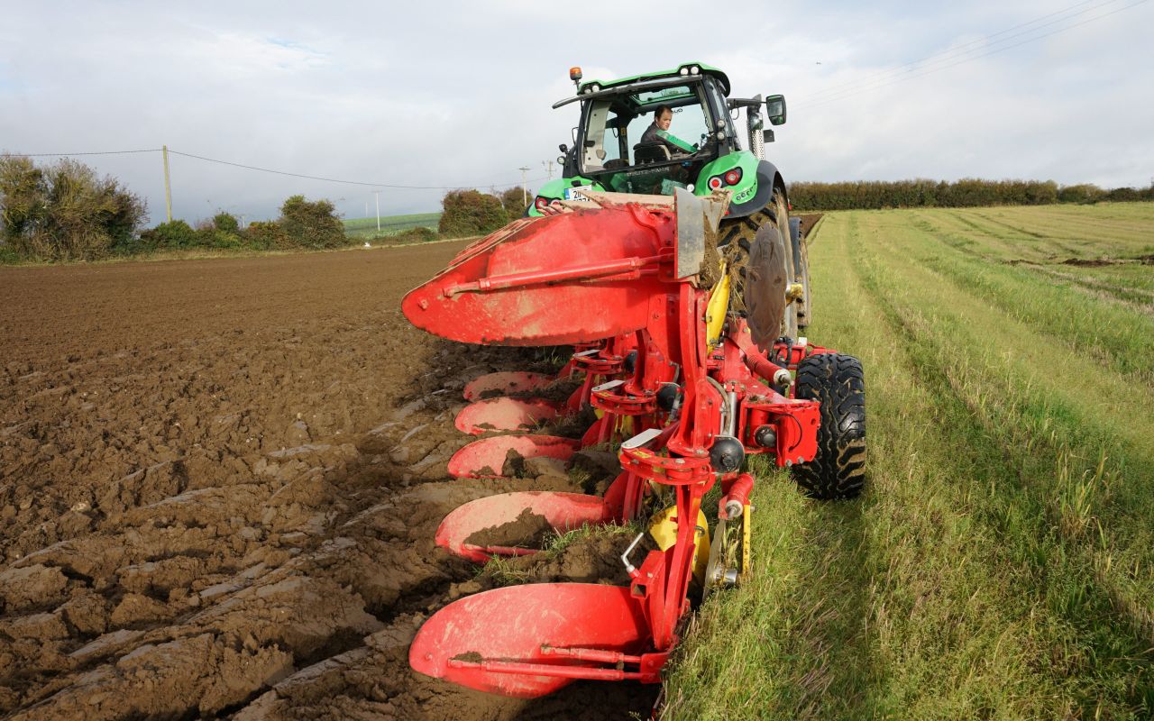 Machinery Focus: To plough or not plough?