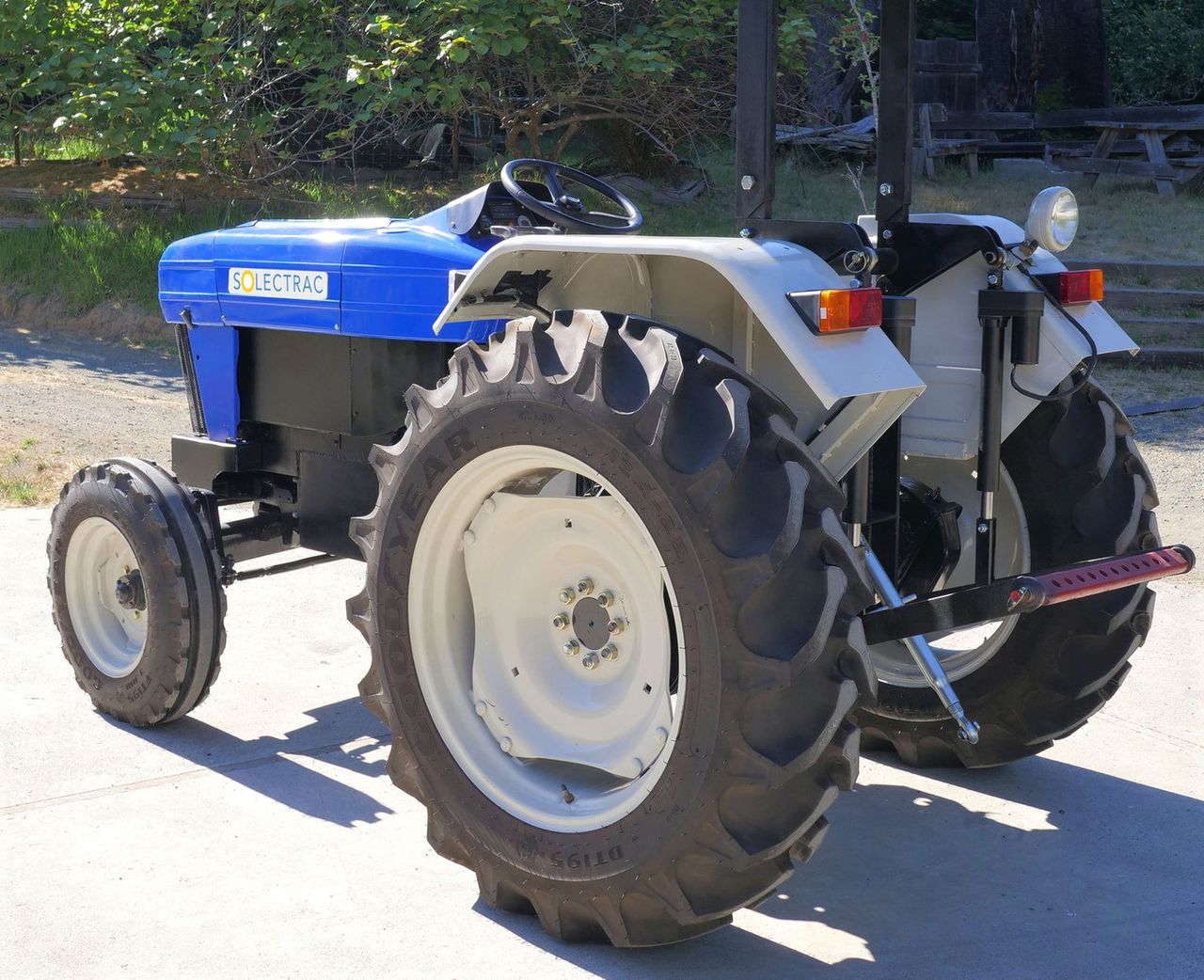 Fully-electric ‘utility’ tractor can run for ‘up to 8 hours’ on a charge
