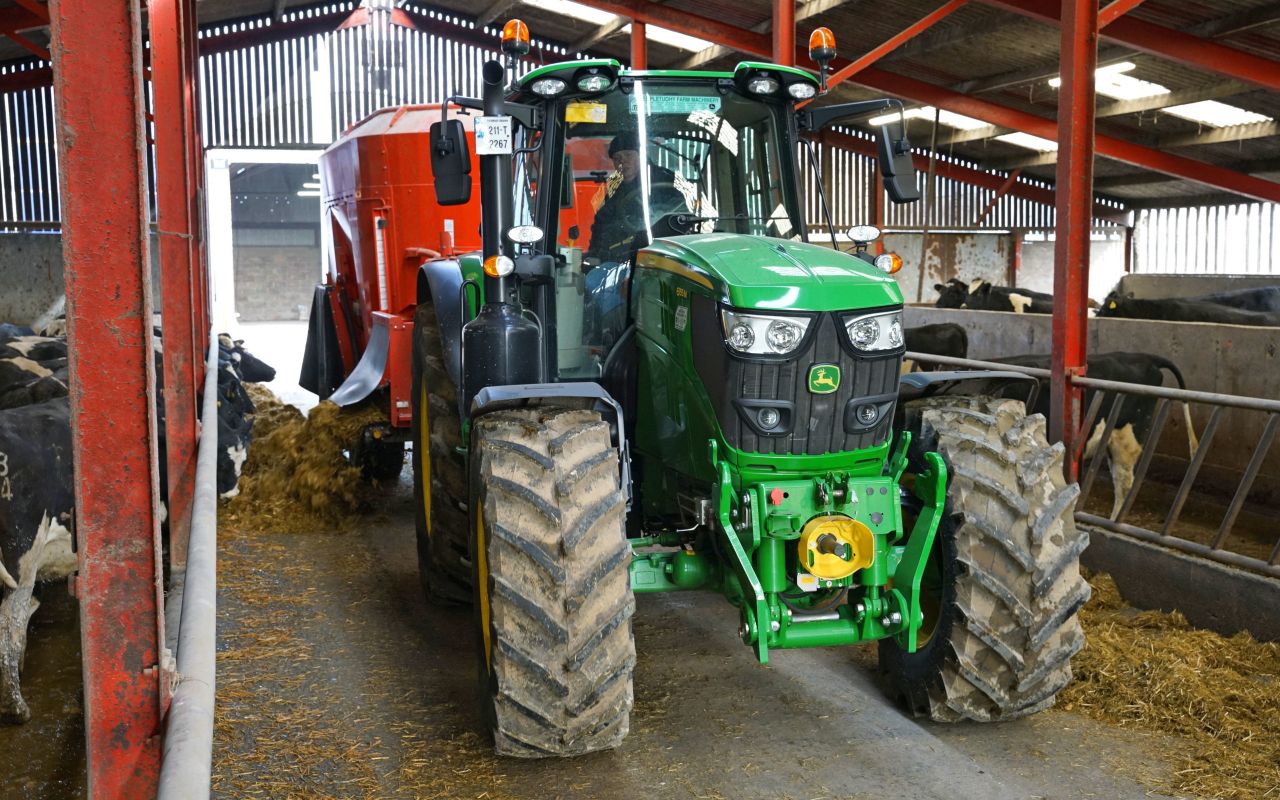 CNH and AGCO brands gain on John Deere in UK