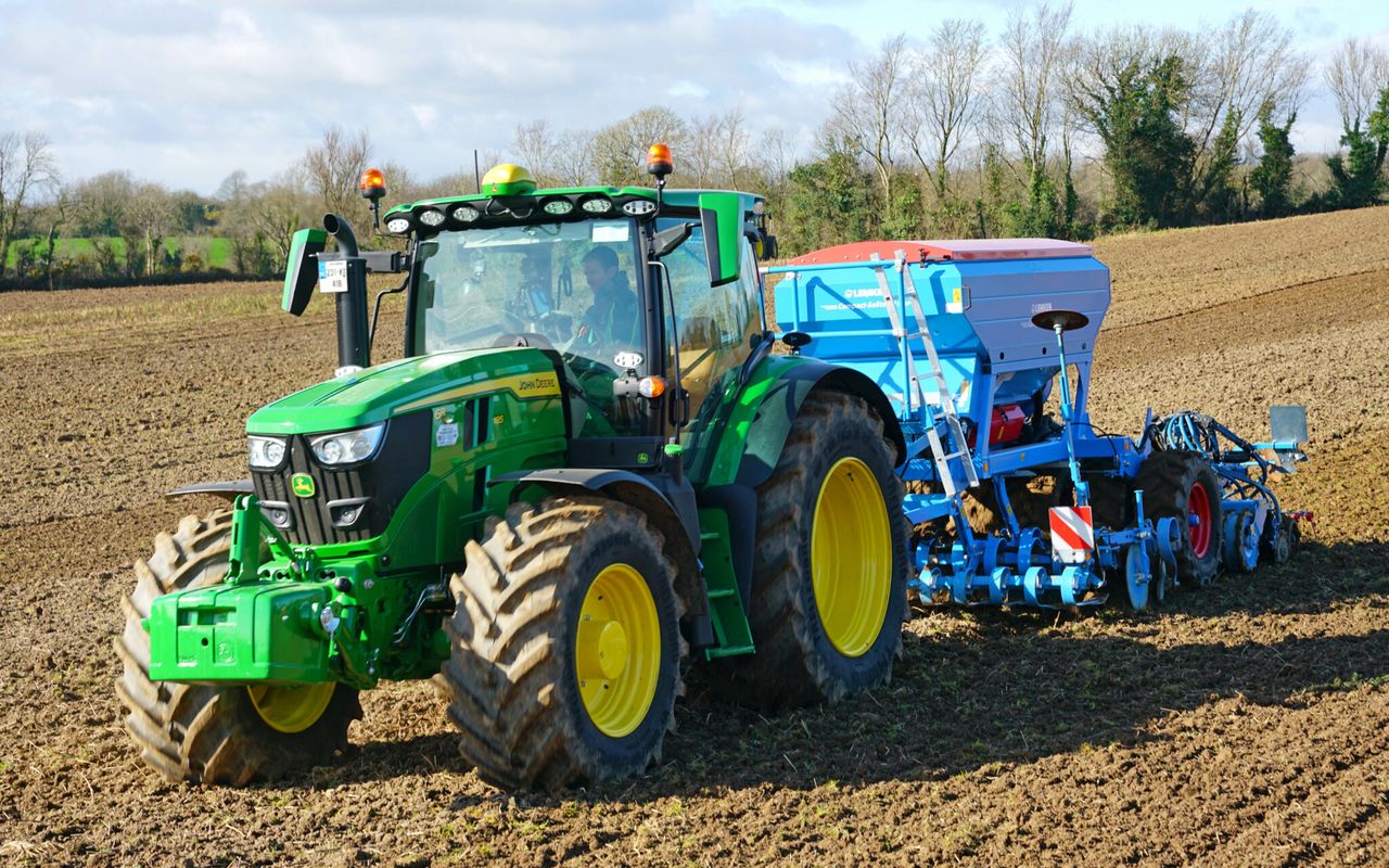 HarvestLab and Starfire head John Deere’s digital charge