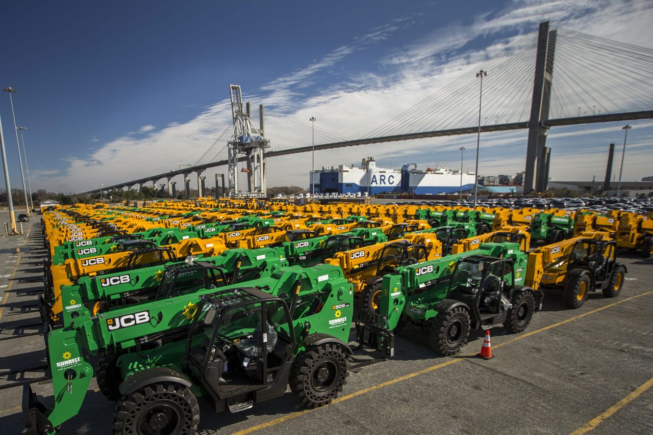 JCB receives largest ever shipment of machines to the US