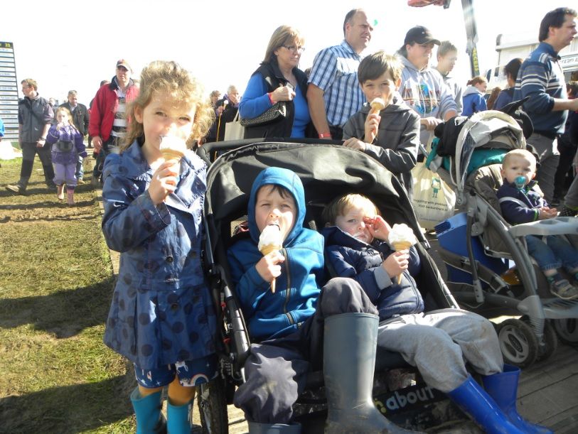Pics and video of the 76,500-strong crowd at Day 3 of the Ploughing