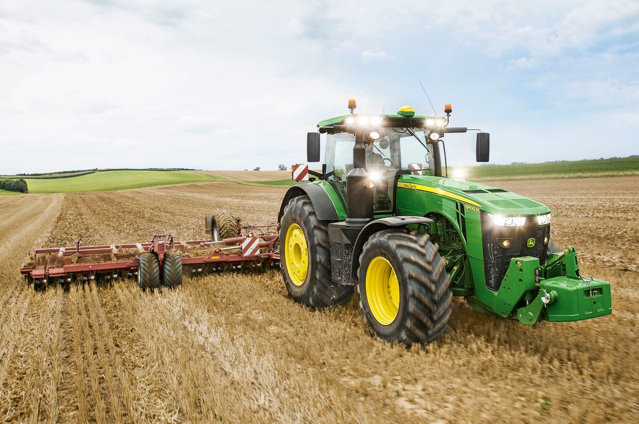 John Deere to wheel out new 400hp beast at Cereals 2017