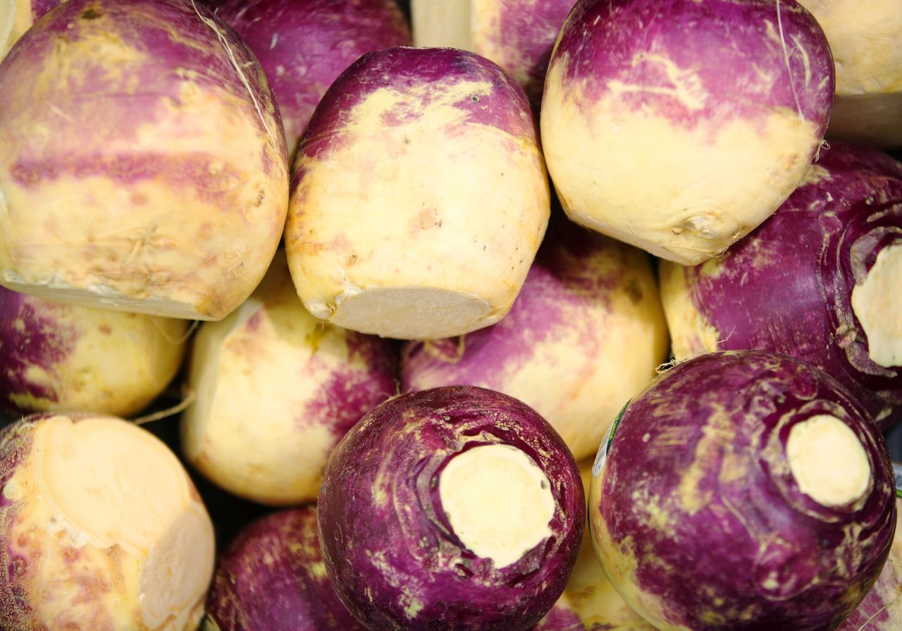 6 million naked swedes…as retailer cuts back on plastic
