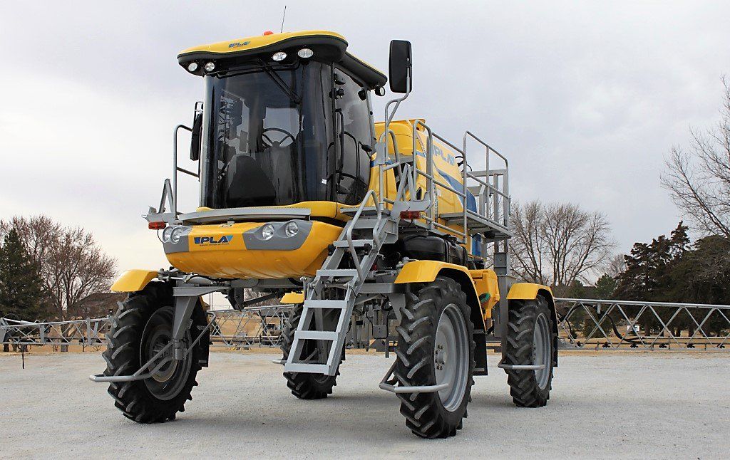 Deere to acquire sprayer and planter manufacturer