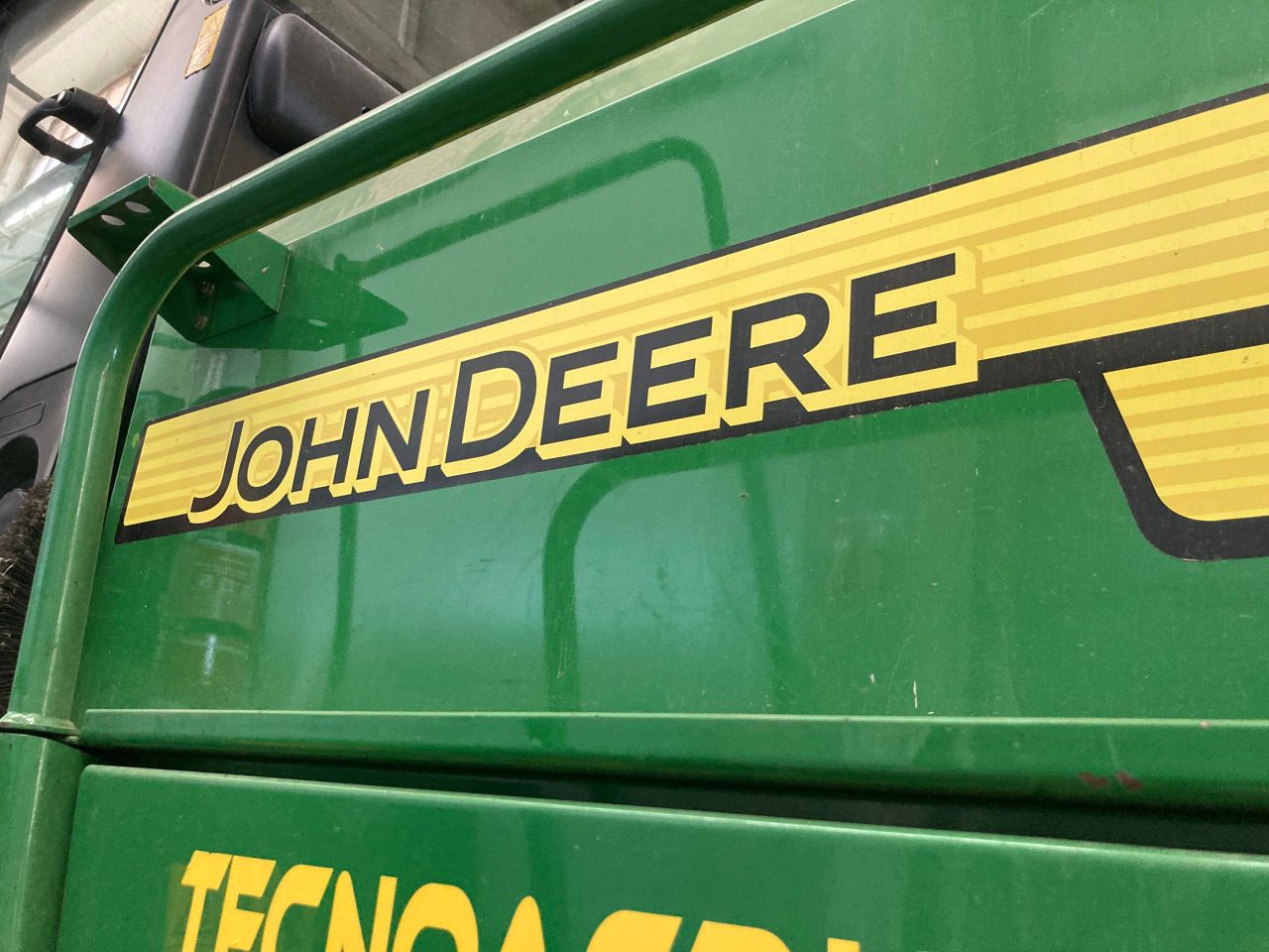 John Deere reports worldwide third quarter sales increase of 29%