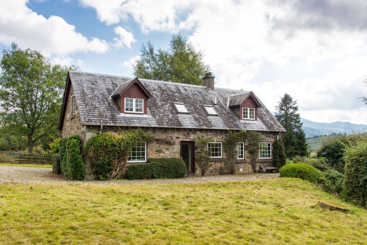 'Charming' rural cottage on 92ac site brought to the market