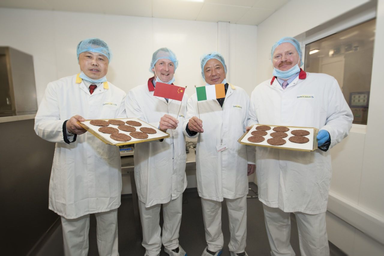 Chinese delegation visit Dawn Meats plant as part of Marketplace 2015