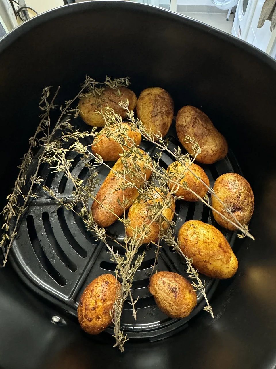 25% will use air fryer to cook all or part of Christmas meal – AHDB