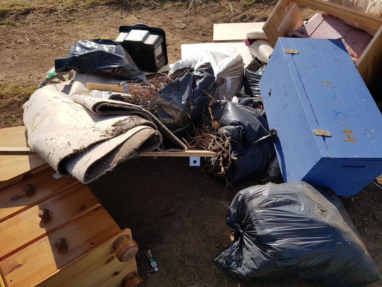 Ministers urge councils to reopen waste and recycling centres